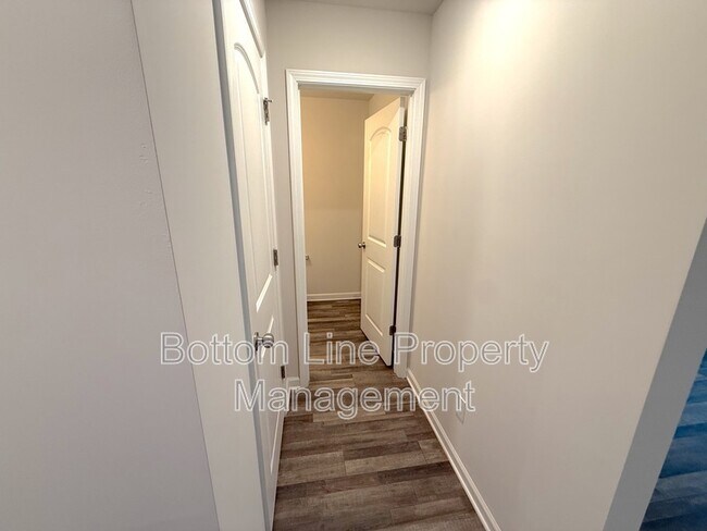 Building Photo - 5080 Grain Ct