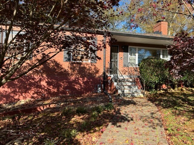 Primary Photo - 1161 Cascade Rd SW