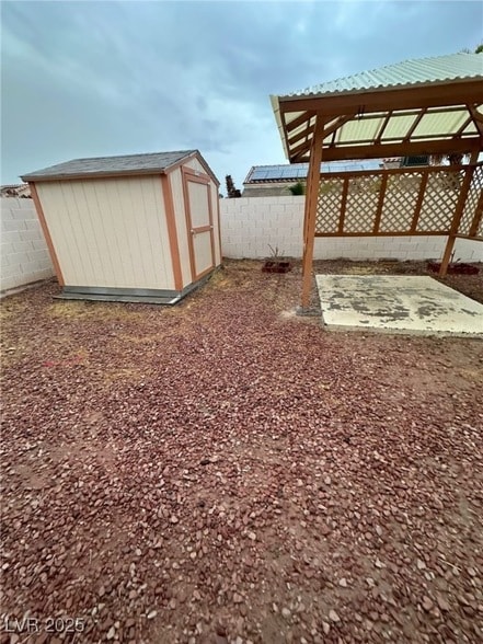 Building Photo - 1532 Bluestar Dr