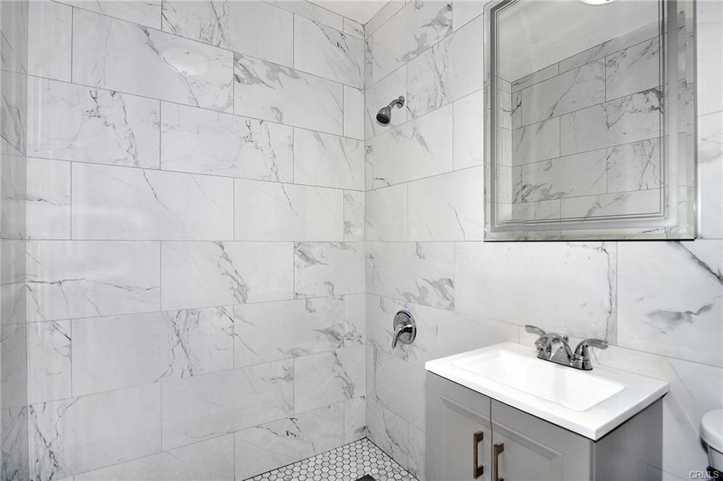 5000 Garden Grove Ave Los Angeles, CA 91356 Alquileres en Los Angeles