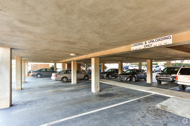 garage parking - Edgehill Terrace Apartments