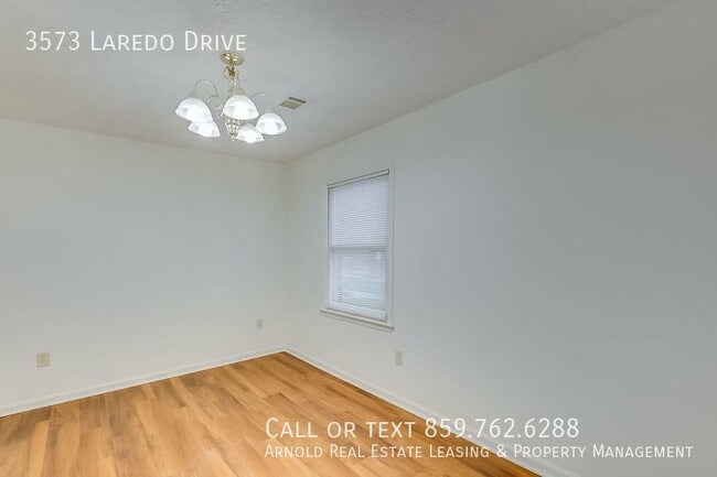 Building Photo - 3573 Laredo Dr