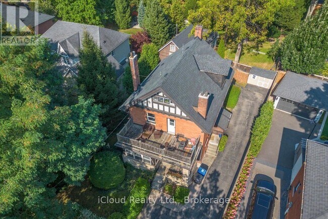 Photo du bâtiment - 2177 Lakeshore Rd.