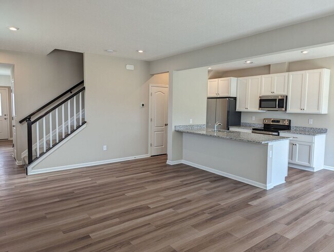 Building Photo - AVAILABLE NOW! Brand NEW 3 Bed/2.5 Bath To...