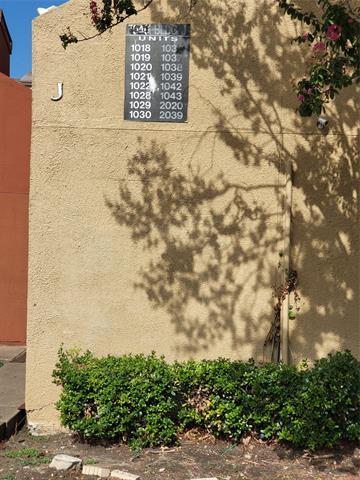 Foto principal - 7152 Fair Oaks Ave