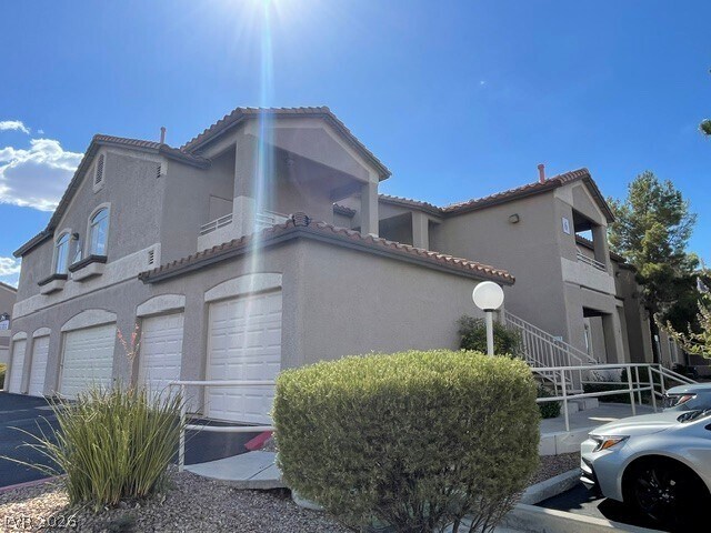 Building Photo - 75 N Valle Verde Dr