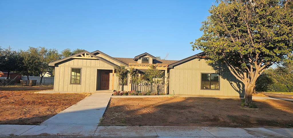 Foto principal - 209 NE 5th St