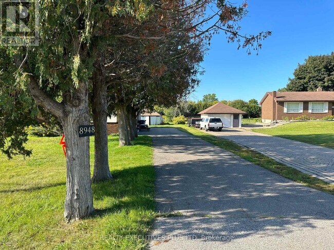 Photo du bâtiment - 8948 Heritage Rd