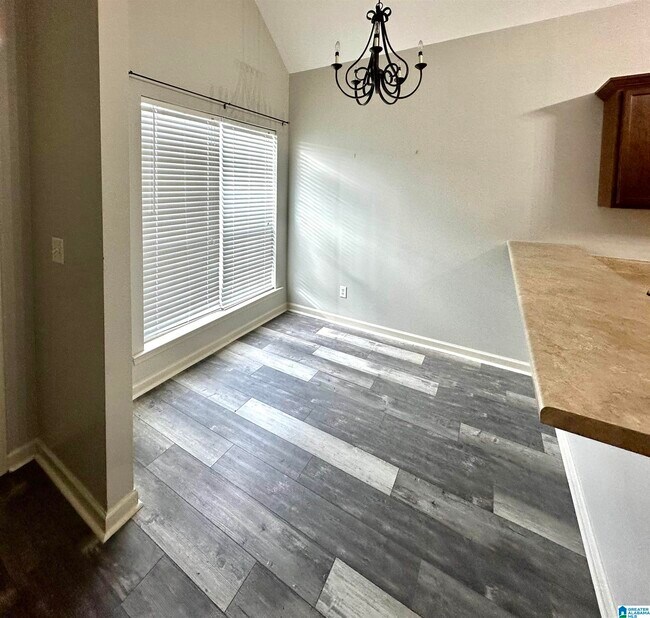 Foto del edificio - 2811 Southwood Ln