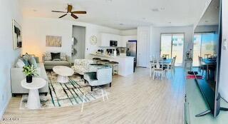 Foto del edificio - 5807 N 89th Dr