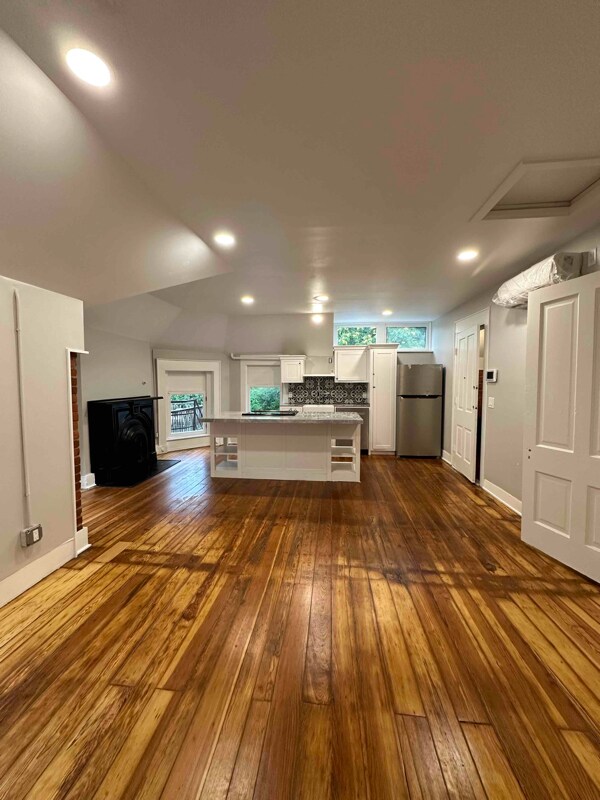 Building Photo - 1234 S 1st St