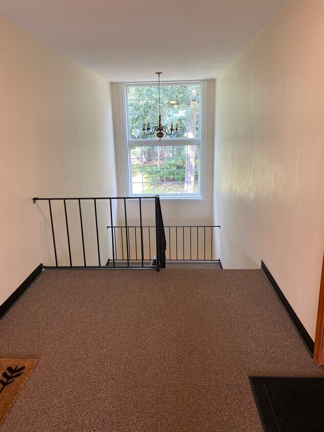 Main Hallway - 8 Louisburg Sq
