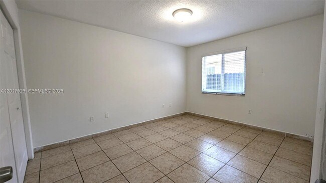 Foto del edificio - 3525 SW 25th Ter