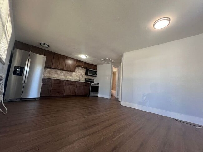 Photo - 9322 Grandfield Rd Apartment