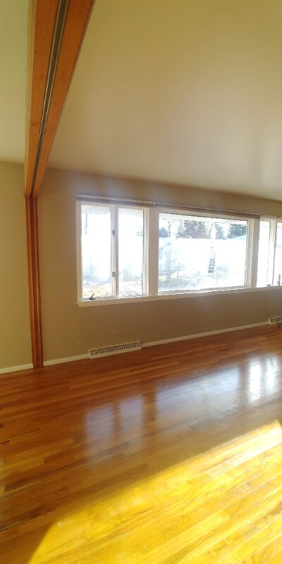 Foto principal - 3716 7th Ave N