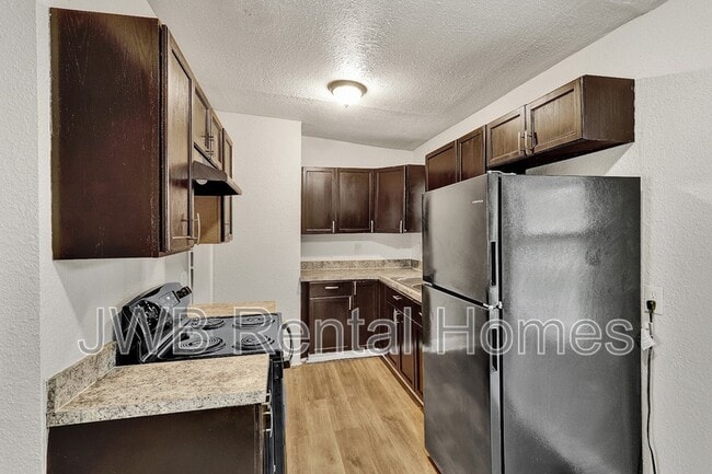 Building Photo - 2608 Larkspur Ave