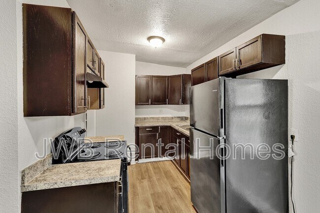 Foto del edificio - 2608 Larkspur Ave