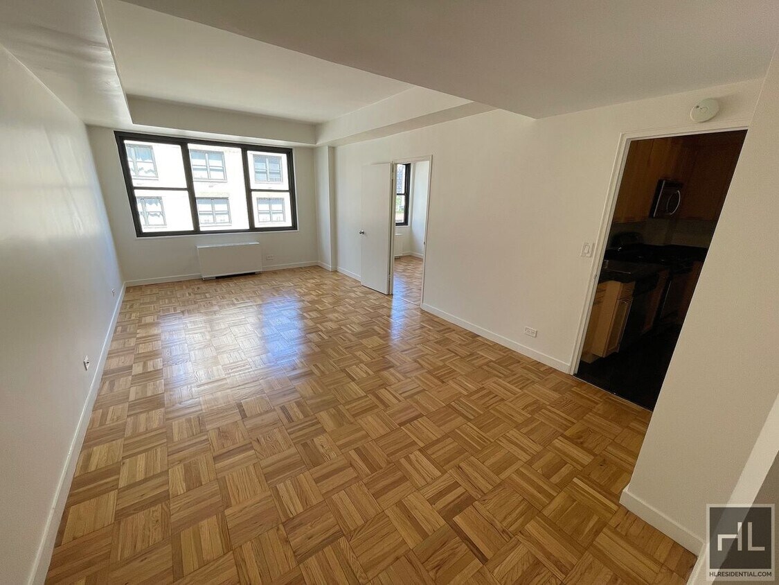 Building Photo - EAST 49 STREET