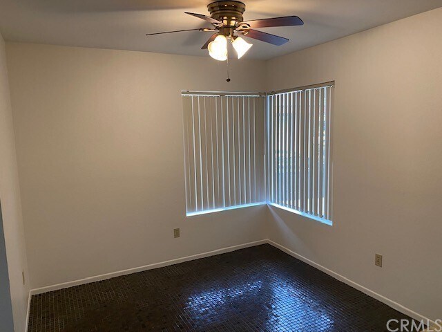 Foto del edificio - 835 S Park Vine St