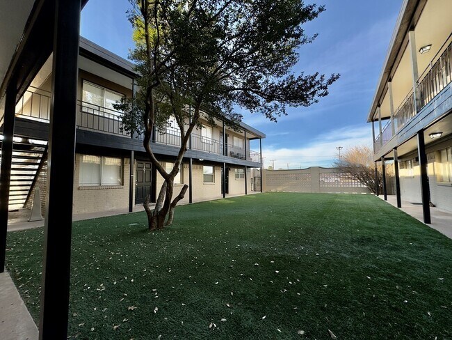 Foto del edificio - 501 W Louisiana Ave