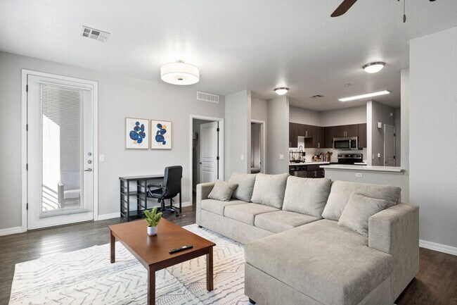 Foto del edificio - 18250 N 25th Ave