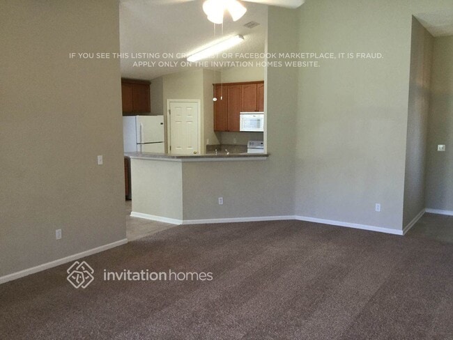 Building Photo - 13610 Canoe Ct