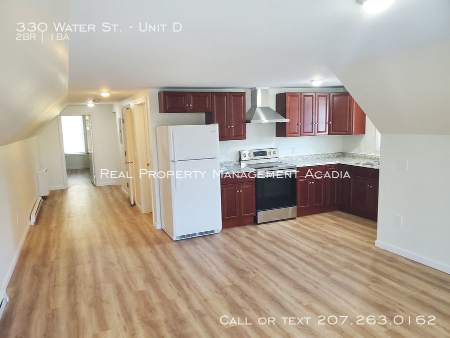 Primary Photo - 330 Water St