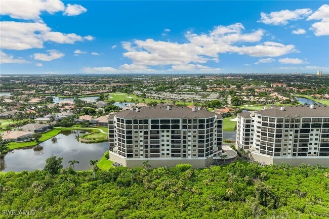 Foto del edificio - 11600 Court Of Palms