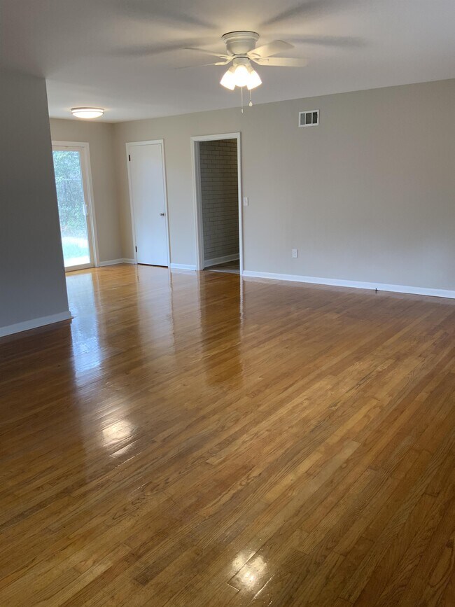 Foto del edificio - 1781 Springfield Ave