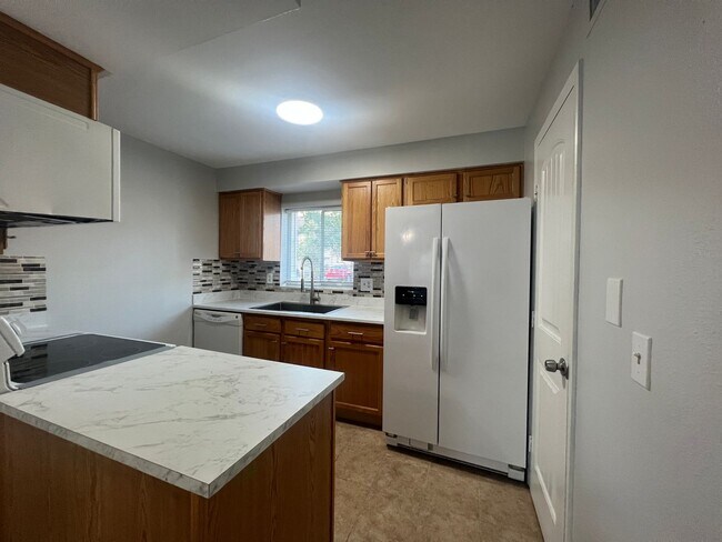 Foto del edificio - Rent Special for August 1 - Close to Downt...