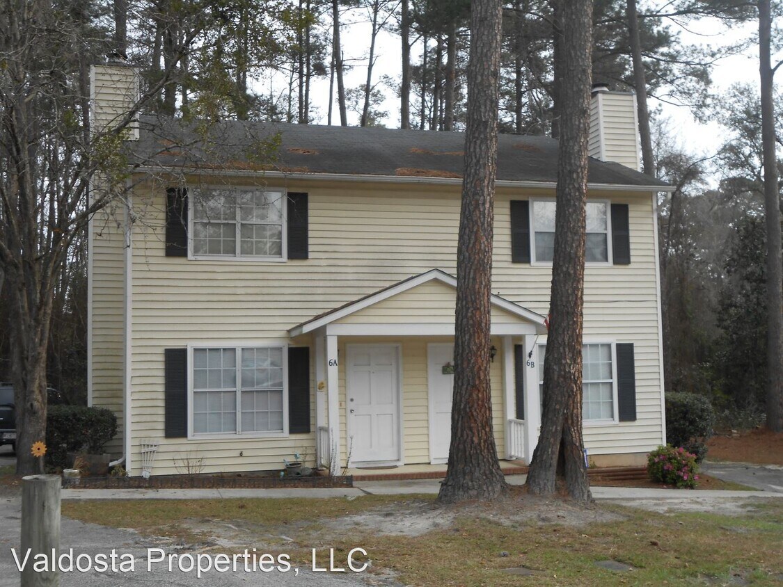 6 Westbrook Cir, Valdosta, GA 31602 Room for Rent in Valdosta, GA