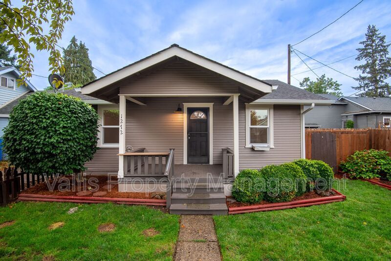 Foto principal - 1272 3rd St NW
