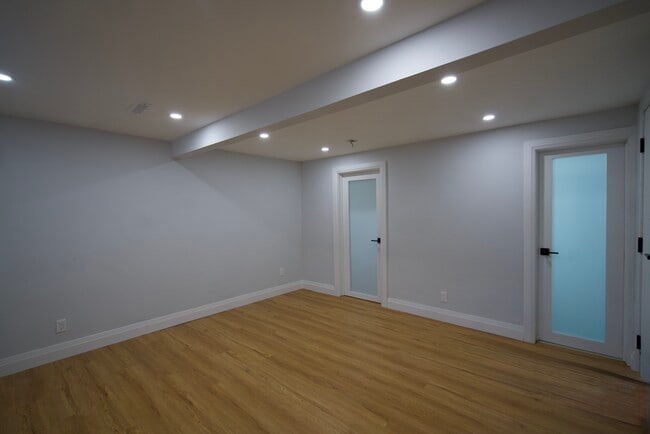 Building Photo - 157 Pleasant Blvd