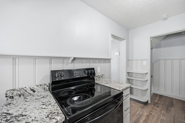Foto del edificio - 253 E 250th St