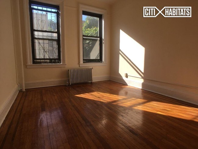 Building Photo - 3035 34th St