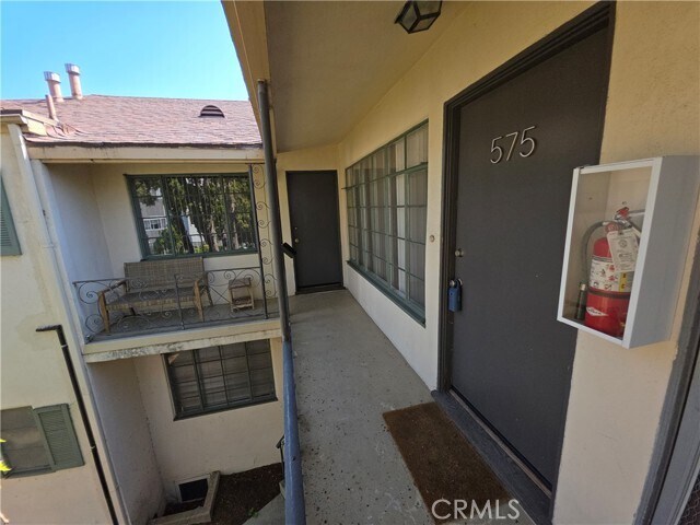 Foto del edificio - 575 Levering Ave