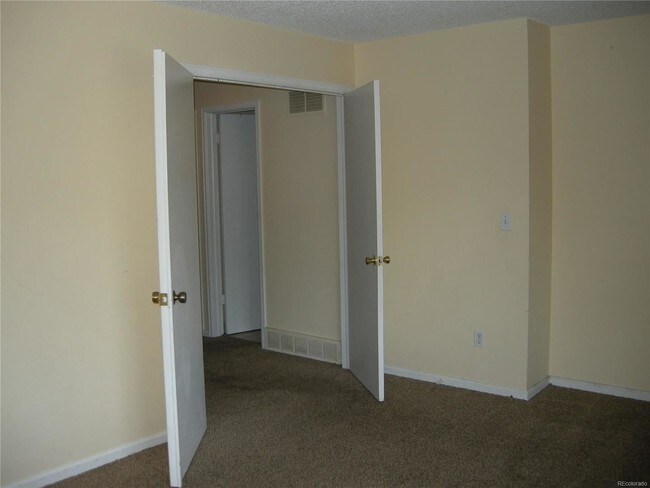 Building Photo - 2753 S Lansing Way