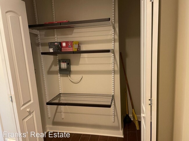 Building Photo - 2 br, 2 bath House - 263 N York Street Apt...