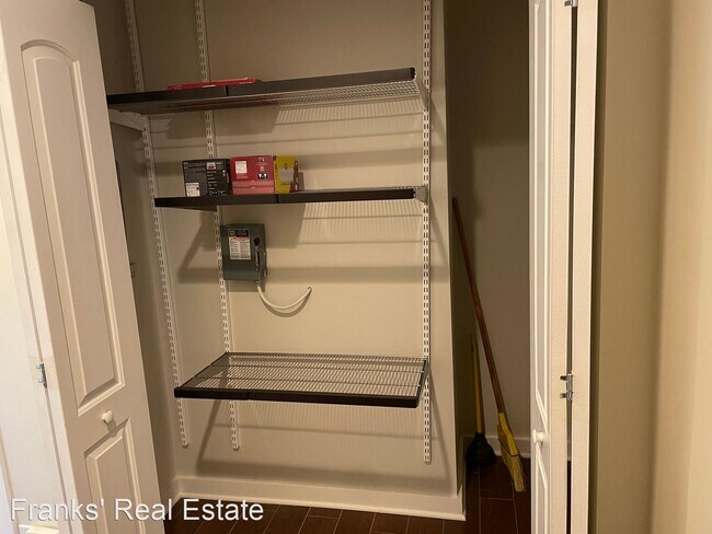 Foto del edificio - 2 br, 2 bath House - 263 N York Street Apt...