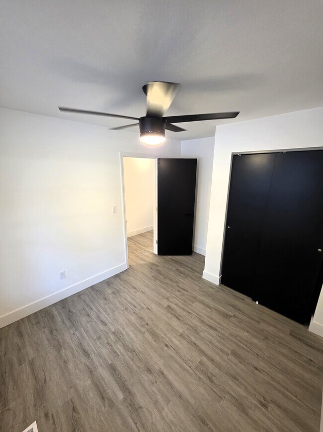 Building Photo - 12 New Sugar Creek Rd