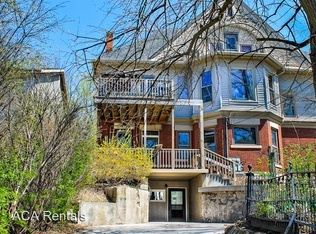 Building Photo - 622 Brown St