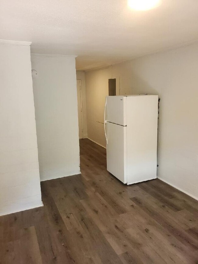 Foto del edificio - Logan St Duplex