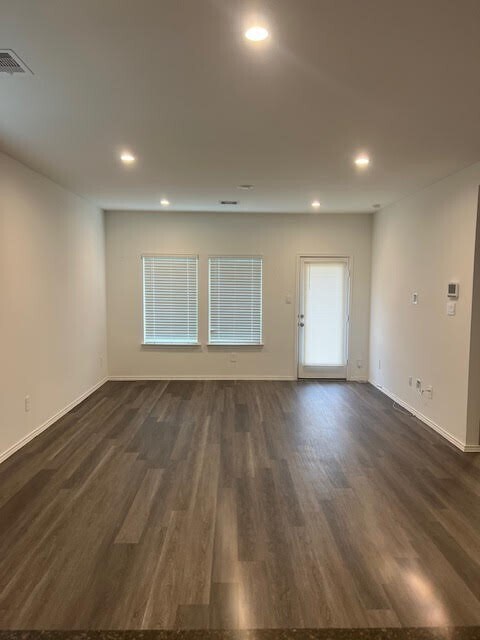 Foto del edificio - 5227 Castlebury Meadows Dr