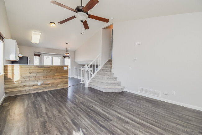 Building Photo - 7334 Banberry Dr