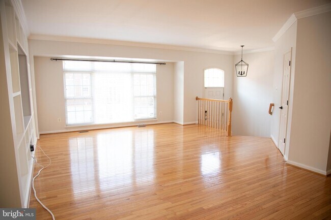 Foto del edificio - 3347 Wilton Crest Ct