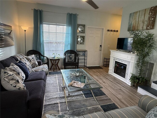 Foto del edificio - 3304 Lisa Ln