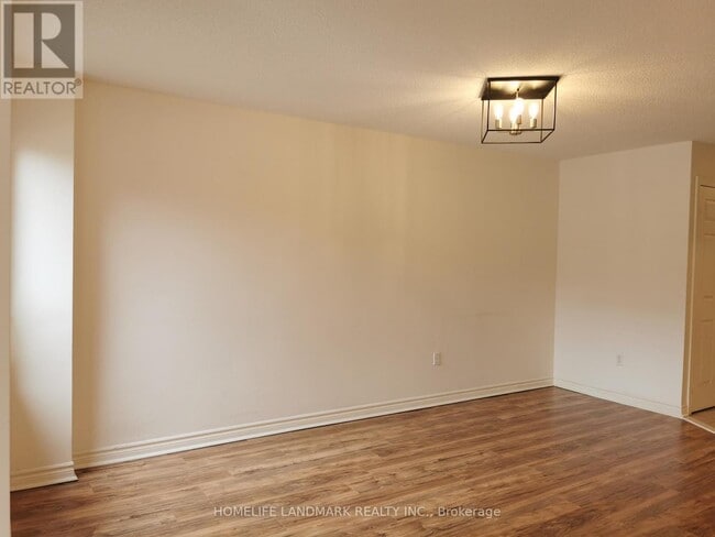 Building Photo - 120 Kimono Crescent