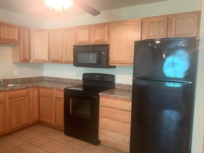 Building Photo - 6531-MF2-E2