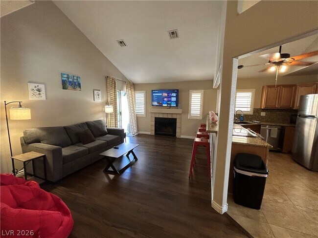 Foto del edificio - 267 Westwind Rd