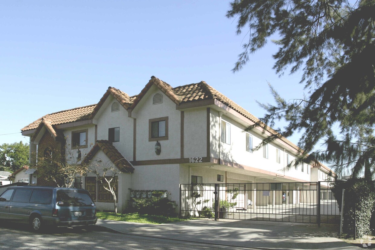 Primary Photo - 1622 Allegro Sq